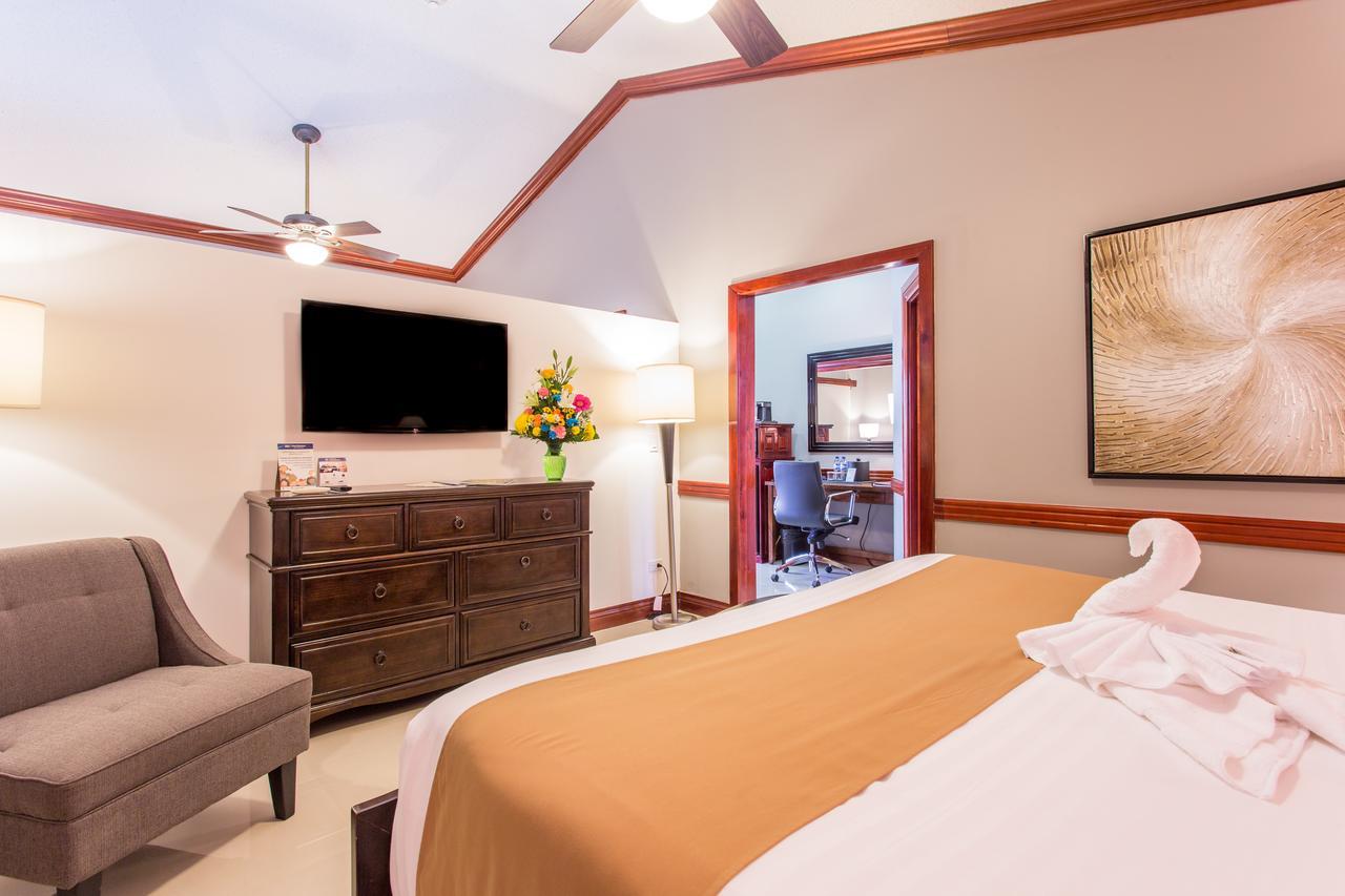Best Western Plus Belize Biltmore Plaza Cidade de Belize Exterior foto